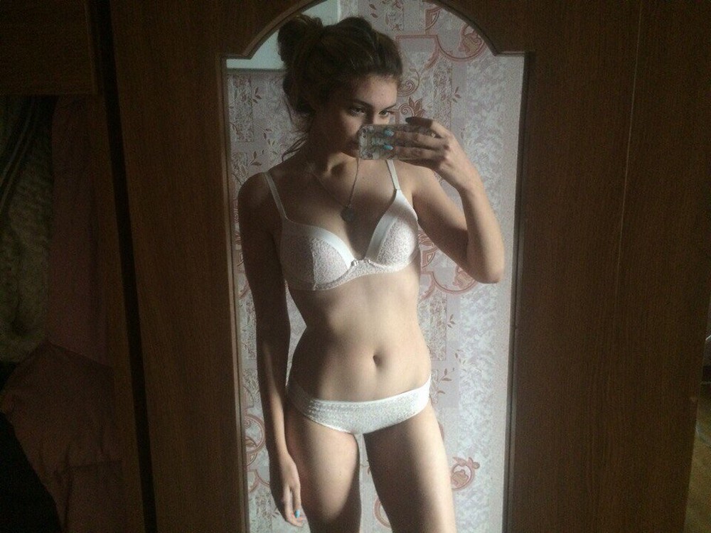 Посмотрим на интимные фото Анастасии Заворотнюк на которых она без одежды