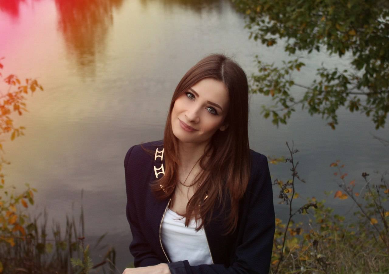 девятов и молодая жена. медовикова анастасия олеговна нижний новгород. красавицы владимир. ох недаром славится русская красавица надпись. ирина салапонова.