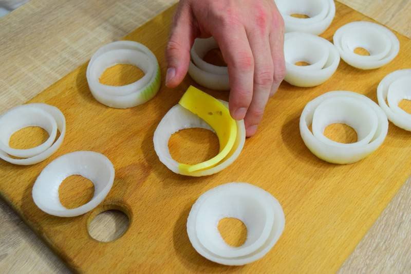 Как приготовить луковые кольца в домашних условиях на сковороде пошагово