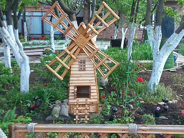 Декоративная мельница для сада своими руками: легко, интересно и стильно