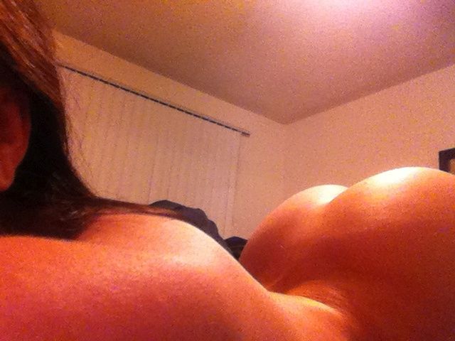 Приватные фото 35-летней актрисы и модели Улдуз Уоллес (Uldouz Wallace)(без цензуры)