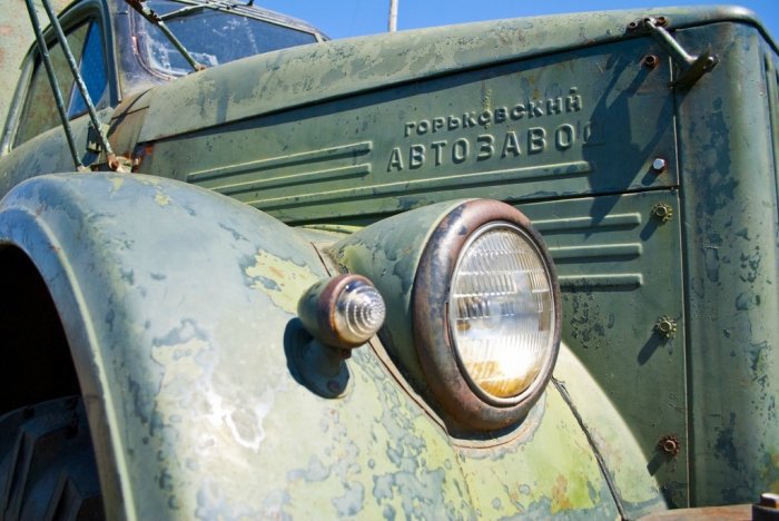 СТАРОЕ, БРОШЕННОЕ, РЖАВОЕ...