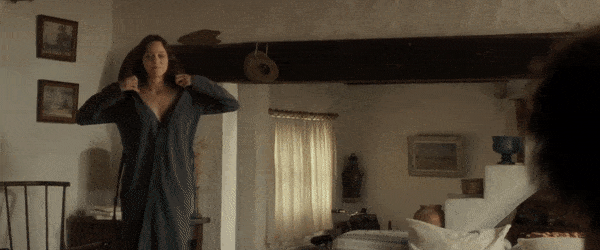 41-летняя французская актриса Марион Котийяр (Marion Cotillard) полностью разделась в фильме Призраки Исмаэля 8