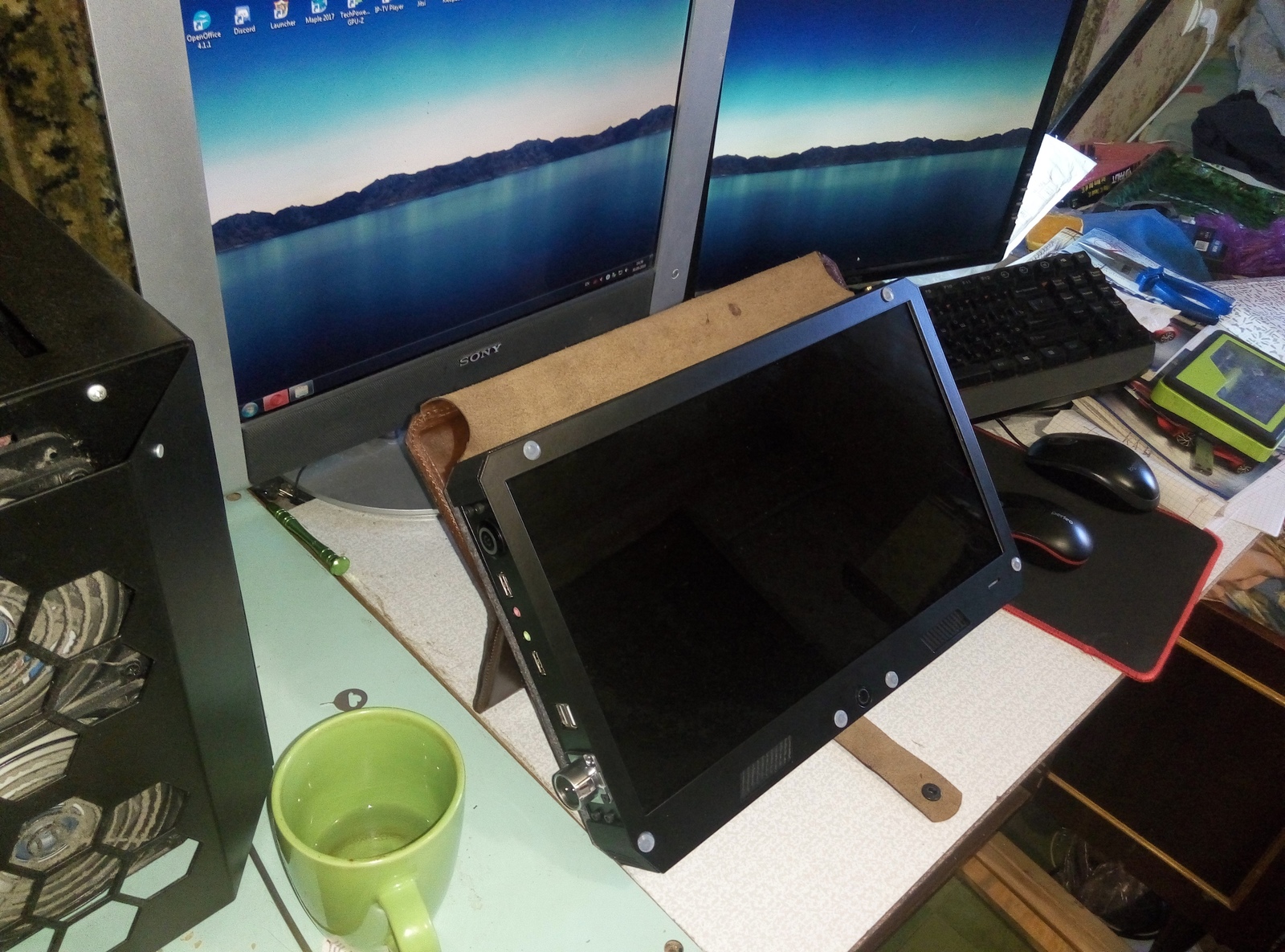 Самодельный ноутбук. Моноблок из ноутбука. Корпус для монитора. Самодельный корпус для ноутбука. Моддинг ноутбука.