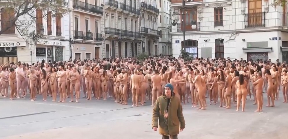 Много голых женщин на улице - фото порно devkis