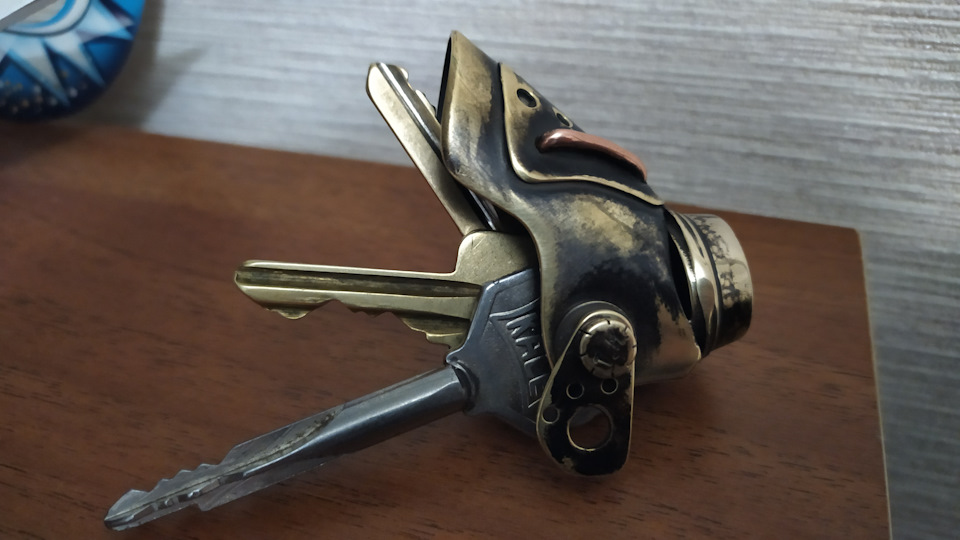 Как сделать ключницу для дома своими руками