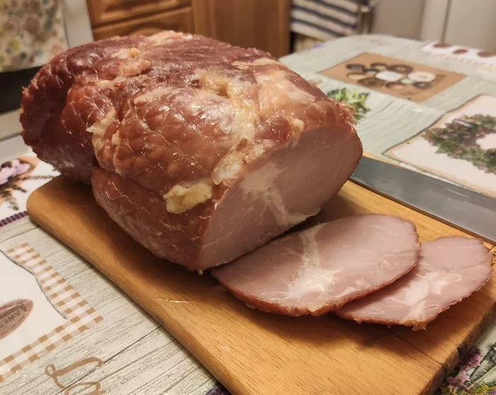 Свиной окорок в духовке - 15 простых и вкусных рецептов