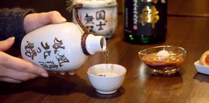 Что такое саке: правда о традиционной японской выпивке, которую вы не ожидали услышать С миру по нитке