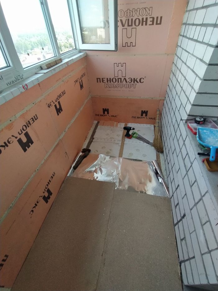 Отделка ламинатом и утепление балкона своими руками Отделка ламинатом и утепление балкона своими руками Как это сделано