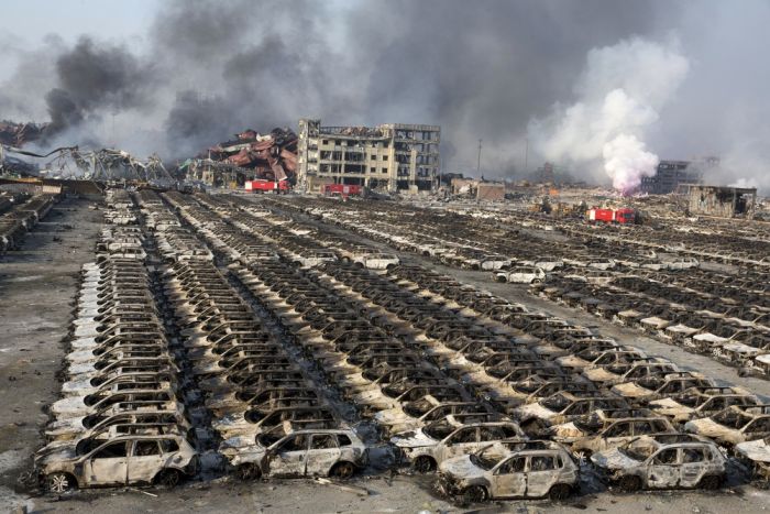 Взрывы в порту Тяньцзиня С миру по нитке