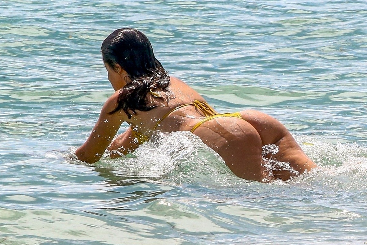 Camila Cabello Exposing Big Butt In Wet Bikini On A Beach
