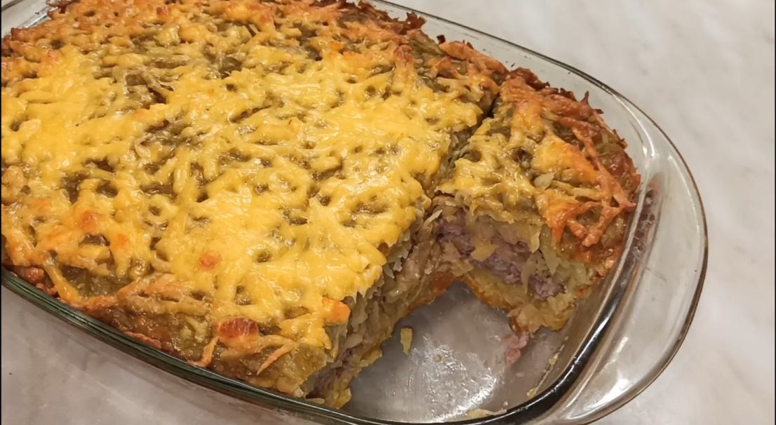 Картофельная запеканка с колбасой и сыром в духовке - 16 пошаговых фото в рецепте