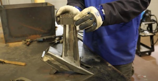 Мини-версия ракетной печи Как это сделано