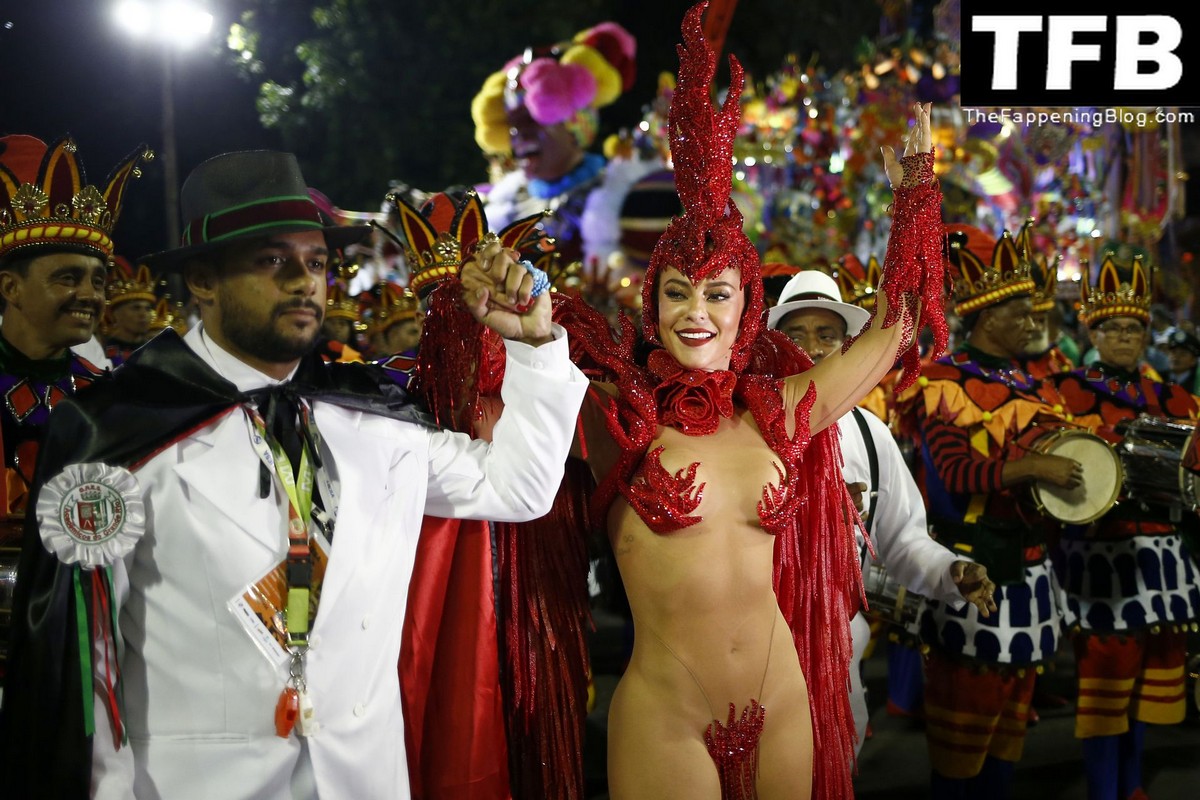 порно на карнавале бразилия фото 110