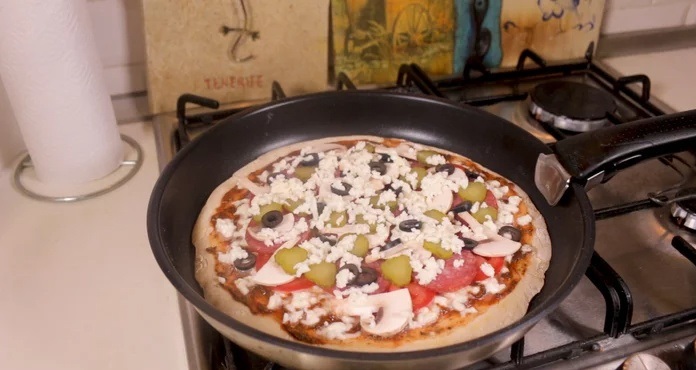 Вкусная пицца на бездрожжевом тесте пошаговый рецепт