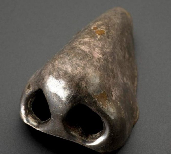 Железный нос из XVII века С миру по нитке