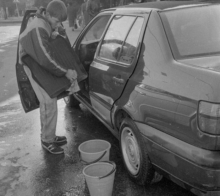 Как в 90-е дети мыли машины и зарабатывали неплохие деньги С миру по нитке