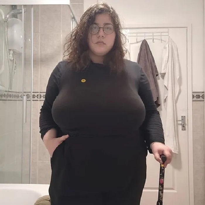 Голая грудь 6 размера