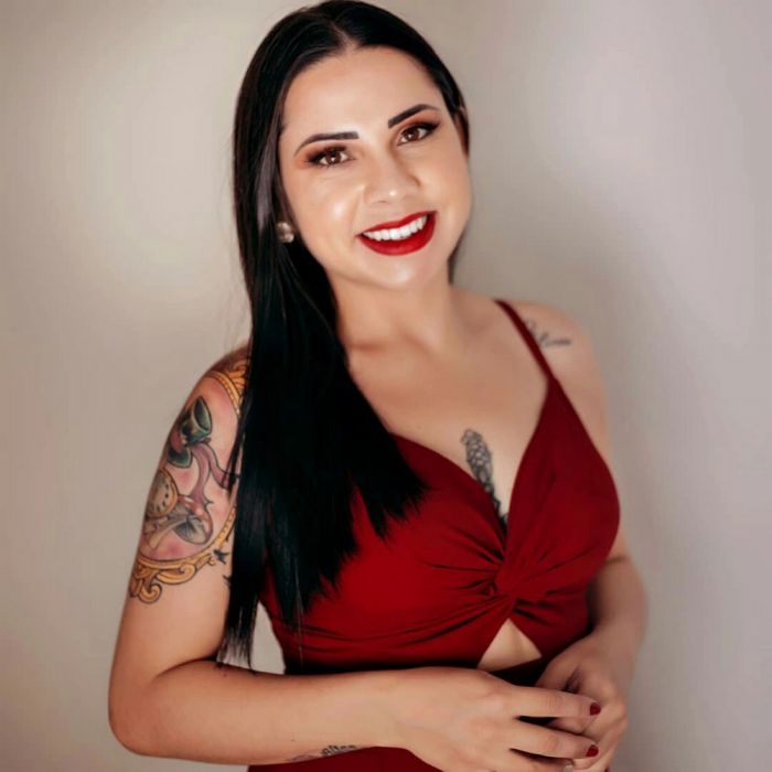 Бразильянка убила своих детей и две недели хранила их тела дома Бразильянка убила своих детей и две недели хранила их тела дома С миру по нитке