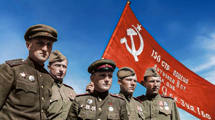 Горькая судьба героя Алексея Береста установившего знамя Победы над рейхстагом С миру по нитке