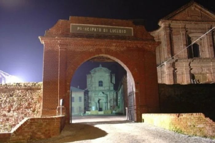 Мистические секреты итальянского аббатства С миру по нитке