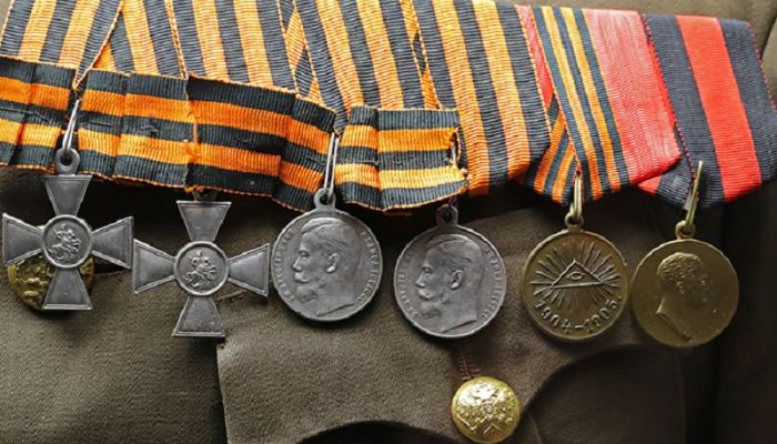 Разрешалось ли в Красной армии в годы войны носить награды, полученные при царе С миру по нитке,Свежее