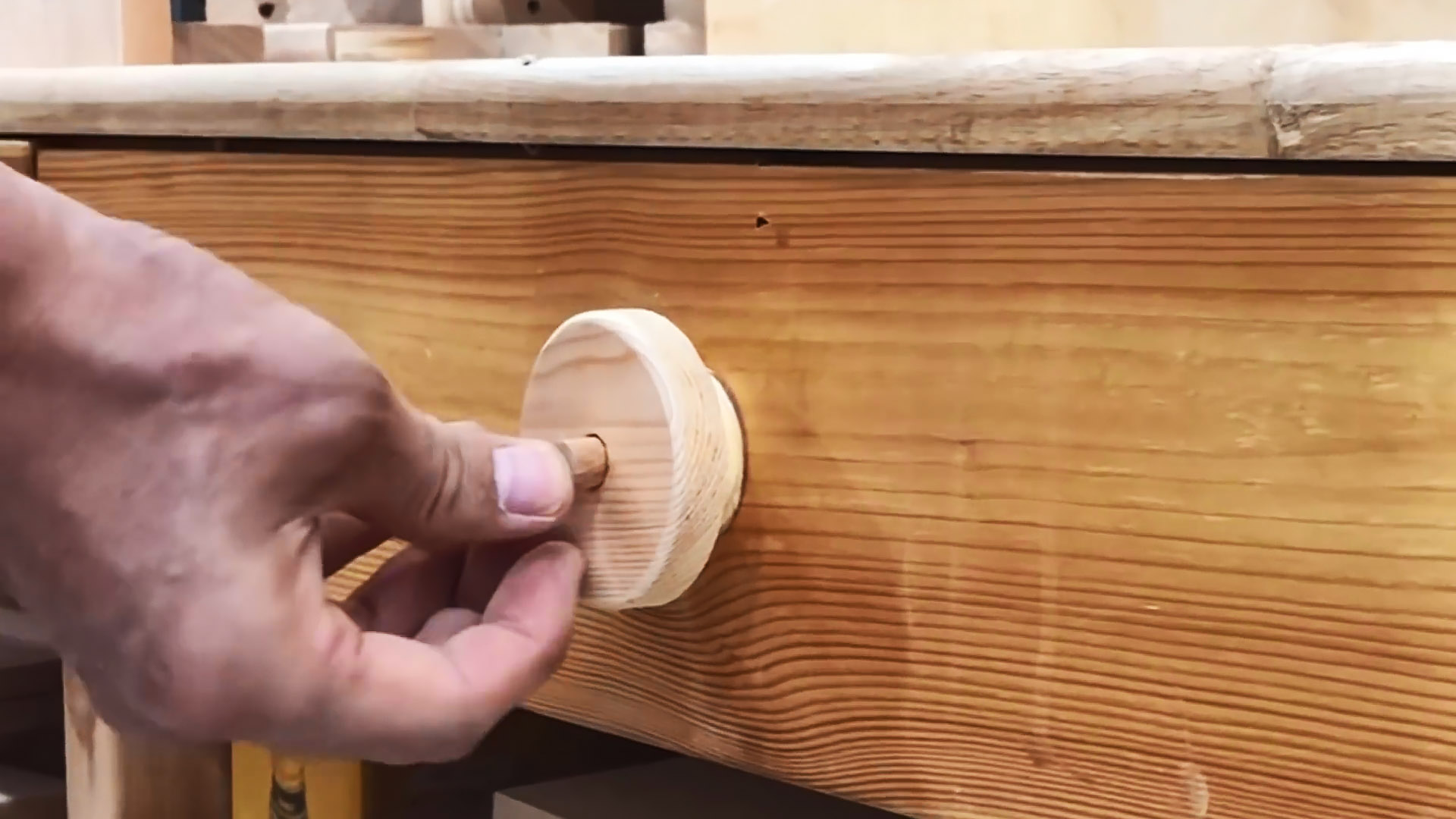 Красивая деревянная шкатулка для украшений своими руками