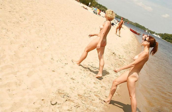 Пляж Голые Девушки