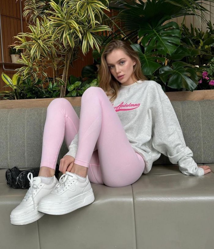 картинка 17c372f254 pikantnye fotografii devushek 5