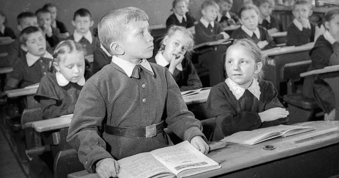 Почему в школах СССР до 70-х годов массово изучали немецкий Почему в школах СССР до 70-х годов массово изучали немецкий native-yes