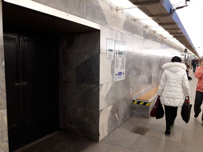 Зачем в питерском метро станции с дверями Зачем в питерском метро станции с дверями native-yes