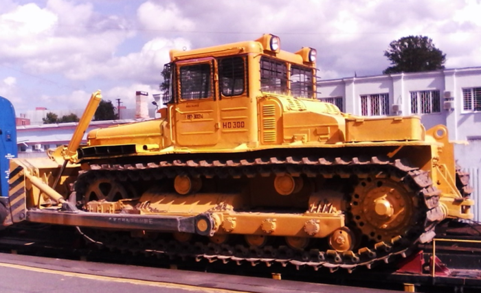 Мирный советский трактор, который выпускался 58 лет native-yes