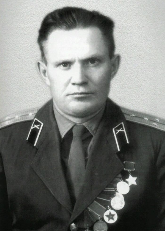 Шесть дней в тылу врага без еды и воды история связиста Виктора Пономарёва Шесть дней в тылу врага без еды и воды история связиста Виктора Пономарёва native-yes