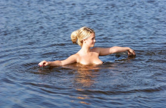 Фото с отдыха, 18+