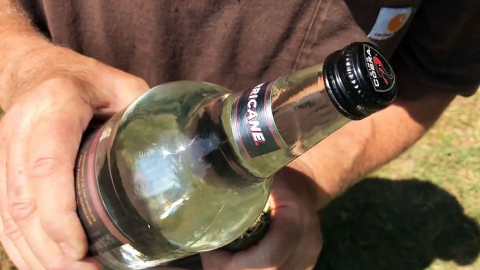 Как развести огонь с помощью бутылки