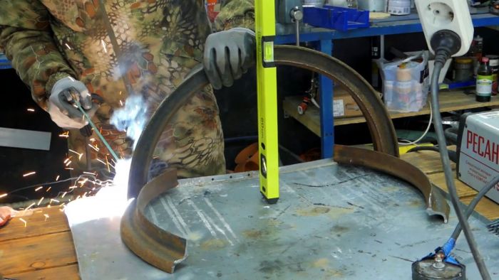 Катушка для поливочного шланга из автомобильного диска Катушка для поливочного шланга из автомобильного диска native-yes