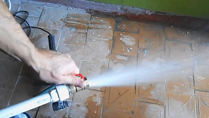 Как спаять полипропиленовые трубы если с нее капает вода Как спаять полипропиленовые трубы если с нее капает вода native-yes