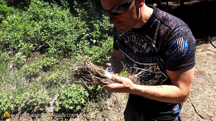 Реально ли разжечь огонь с помощью пакета с водой Реально ли разжечь огонь с помощью пакета с водой native-yes