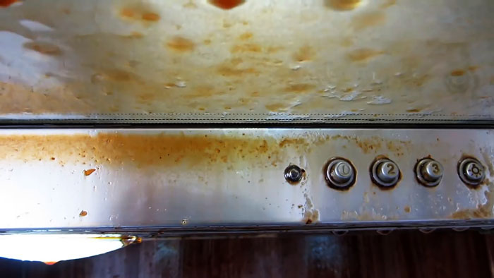 Как легко и без больших усилий избавляюсь от застаревшего жира на кухонной вытяжке