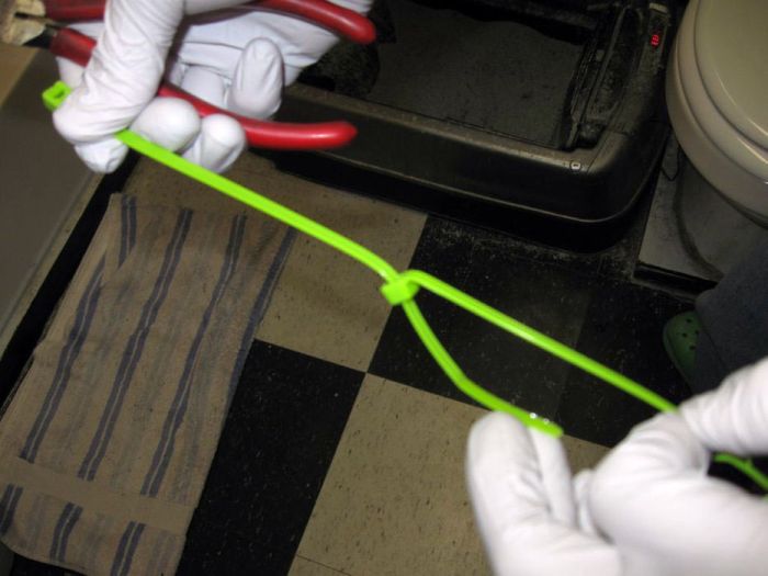 Простой способ прочистить слив раковины Простой способ прочистить слив раковины native-yes