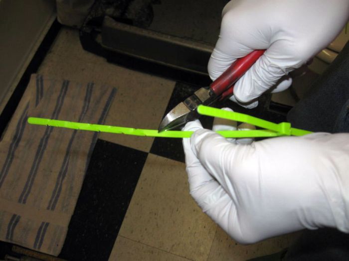 Простой способ прочистить слив раковины Простой способ прочистить слив раковины native-yes