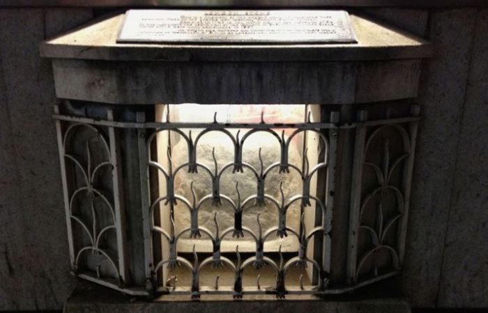 Лондонский камень: Тысячелетняя загадка, о которой писал Шекспир