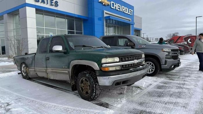 История про старый пикап который хотел жить native-yes