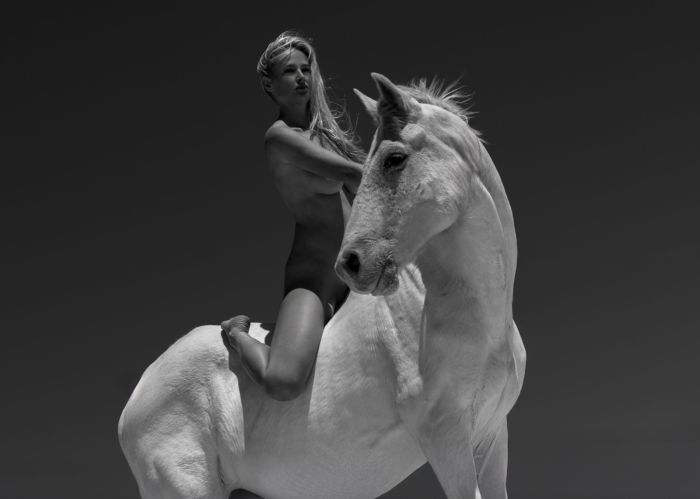 картинка 81a9ae32aa zhenevev morton na otkrovennyh fotografijah 6