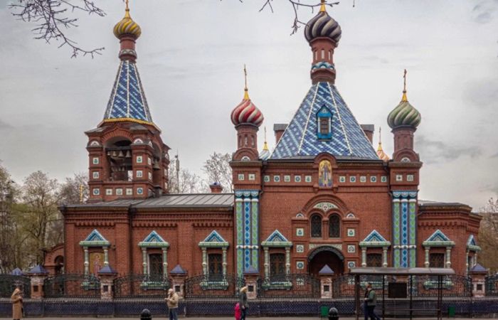 Что означают разные цвета куполов православных храмов