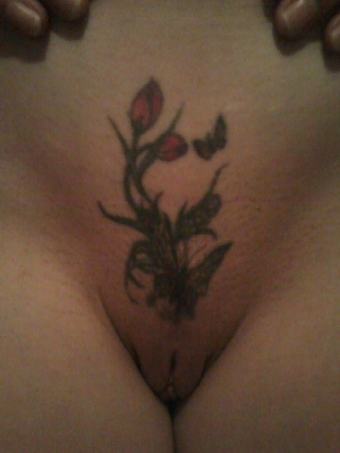 картинка e3f710d51b devushki s tatu na otkrovennyh foto 3