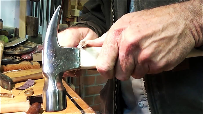 Изготовление ручки молотка своими руками Изготовление ручки молотка своими руками native-yes