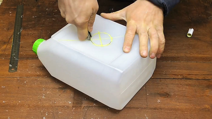 картинка d91052f3c3 katushka pod kabel iz plastikovoj kanistry 17