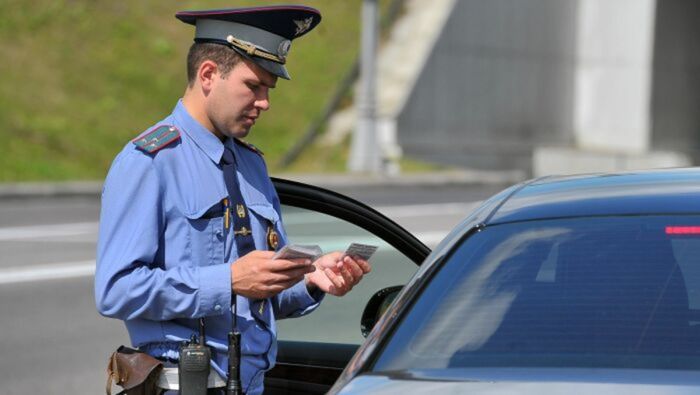 Яма на дороге и сплошная линия: что грозит водителю native-yes