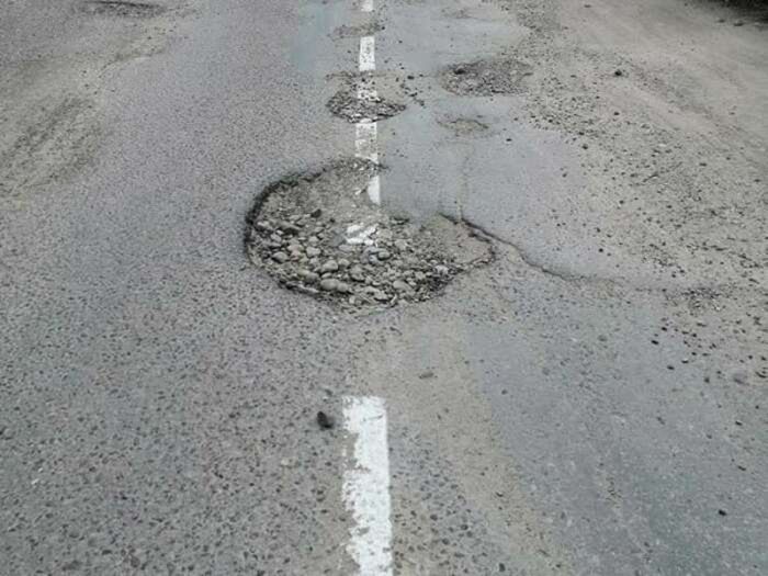 Яма на дороге и сплошная линия: что грозит водителю native-yes